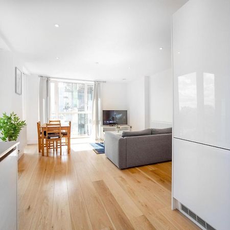 La Creme 1 Bed Apartment - Canning Town London Eksteriør billede