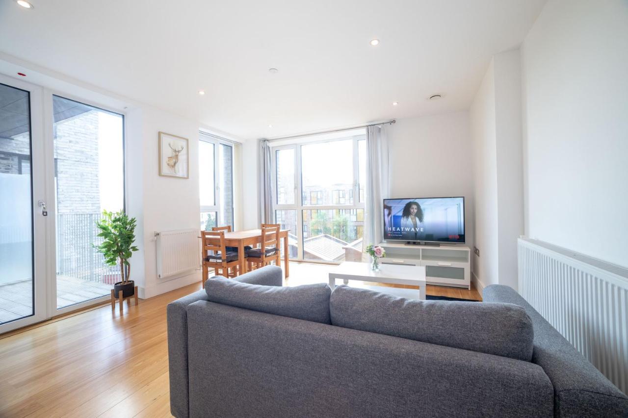 La Creme 1 Bed Apartment - Canning Town London Eksteriør billede