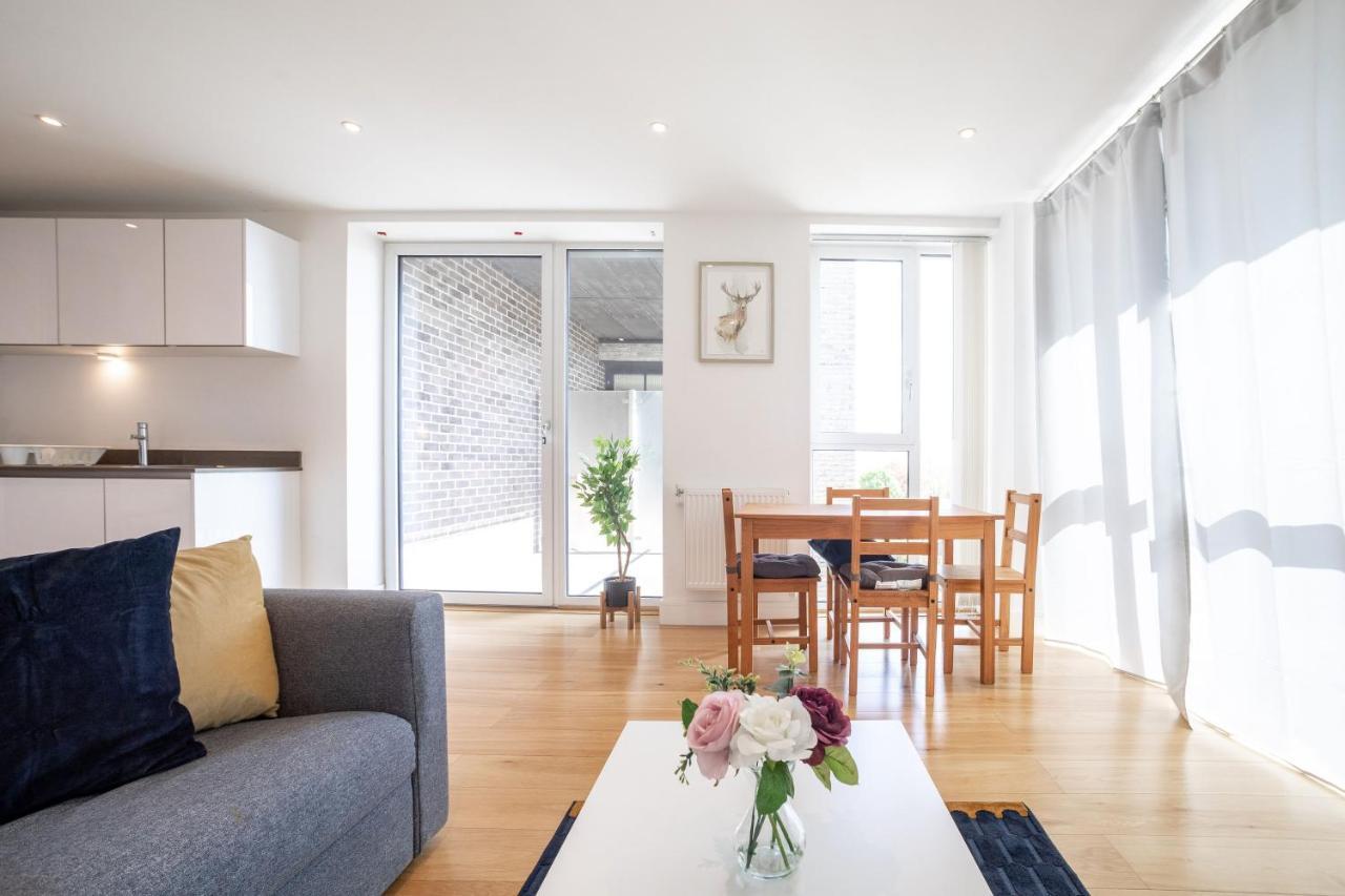 La Creme 1 Bed Apartment - Canning Town London Eksteriør billede
