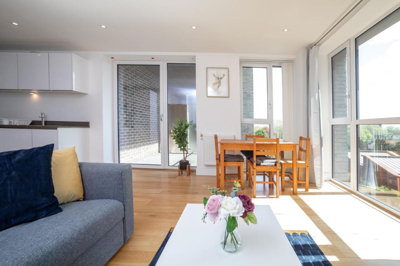 La Creme 1 Bed Apartment - Canning Town London Eksteriør billede